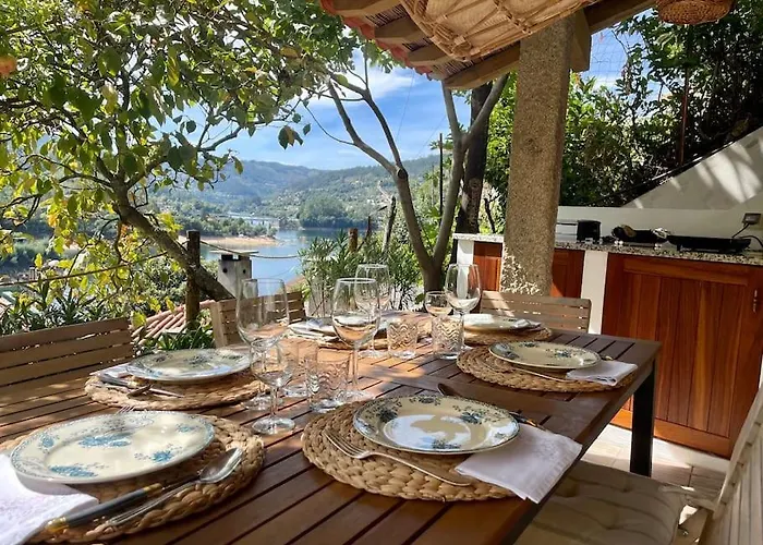 Da Minha Terra 1890 Pres D'un Nyaraló